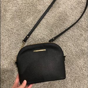 Steve Madden Dome Bag- Black